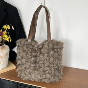 Soft Plush Tote Bags for Women Shoulder Bag Winter Fluffy Faux Fur Bag Fashion Shopper Purses and Handbags Designer Bags NEW